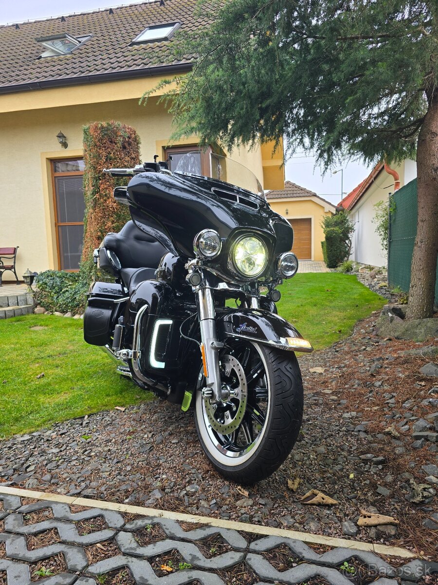 Predám Harley-Davidson Electra glide 107 limited - 3