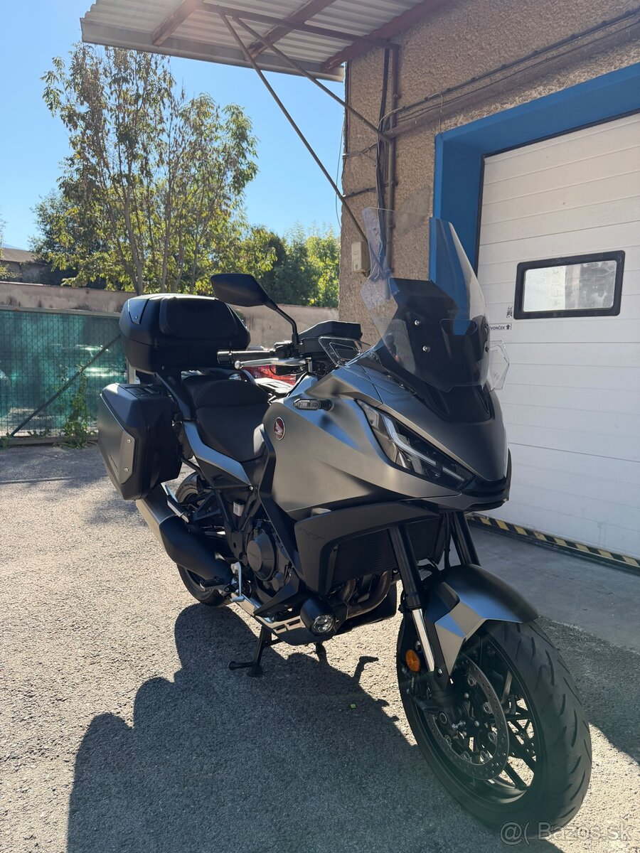 Honda NT 1100 Manual - 3