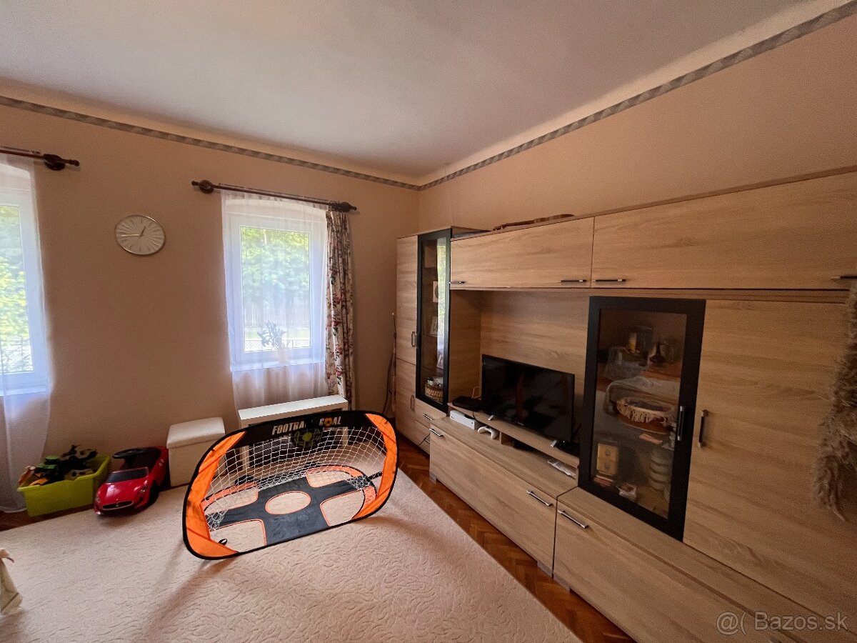 MAĎARSKO - MESZES - 4 IZBOVÝ ZREK. RD - 3