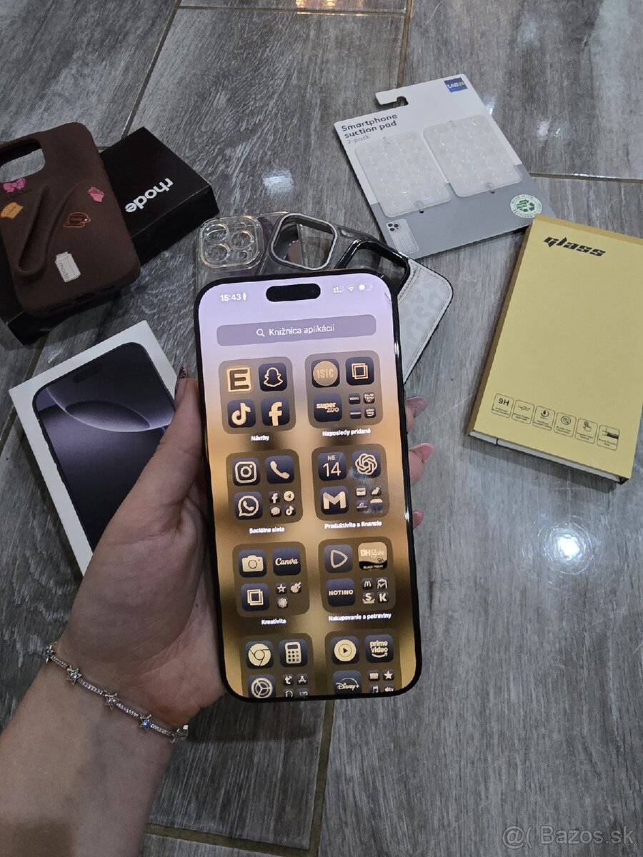 Iphone 16 pro max - 3