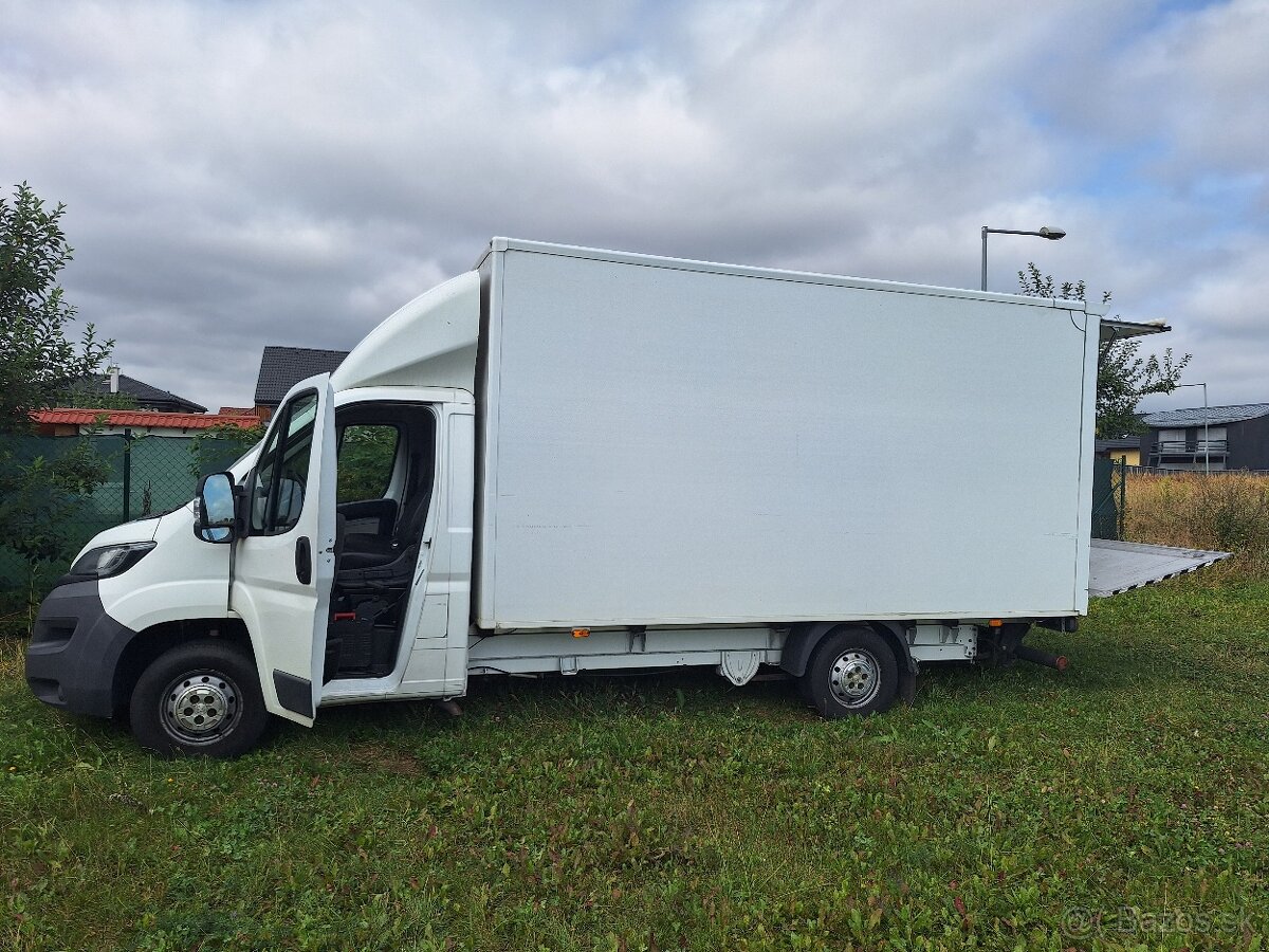 Expresná preprava dodávkou s hydr.plošinou - 3