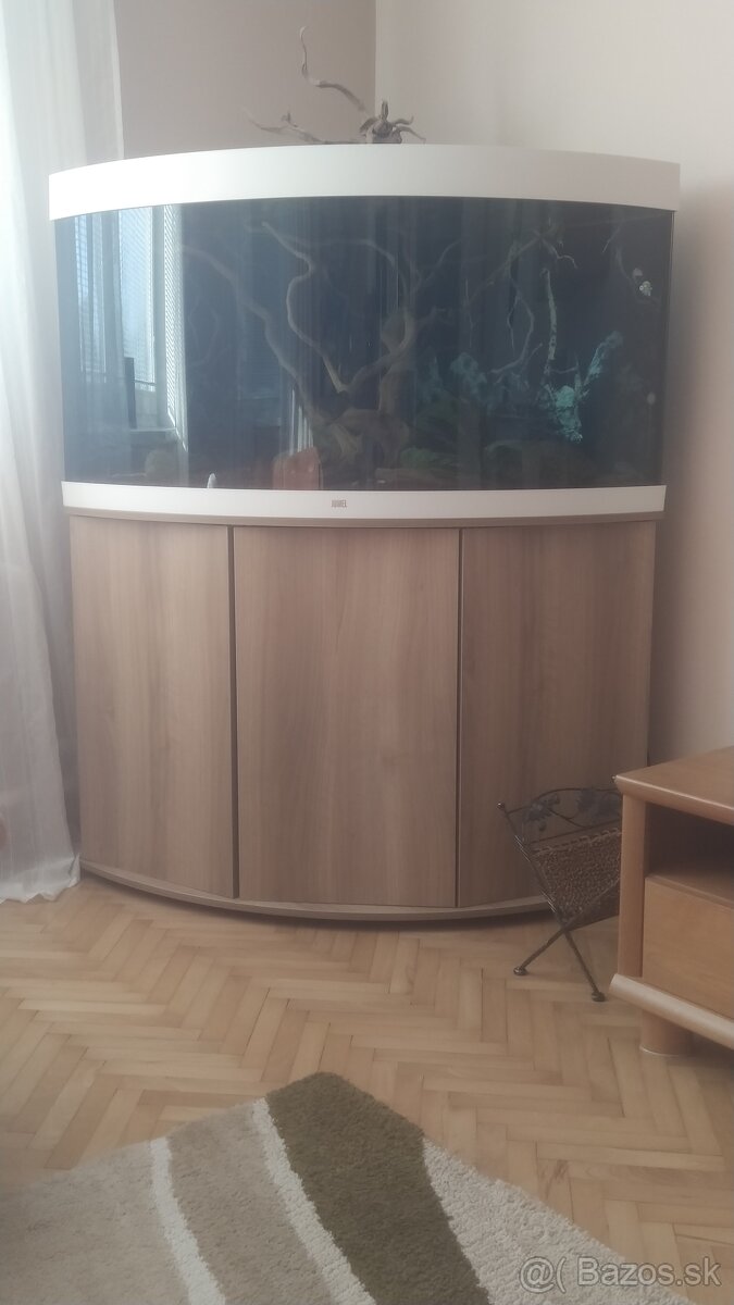 Predám akvárium 350 L - 3