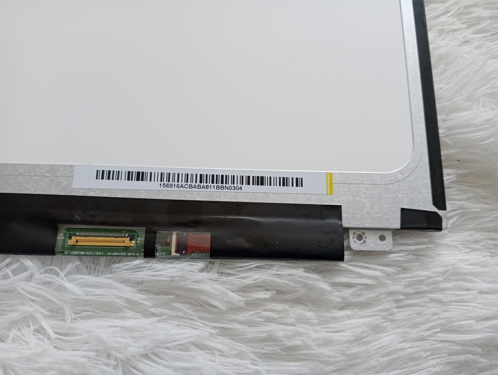 predám 15.6" LED SLIM displej 30pin eDP - NT156FHM - 3