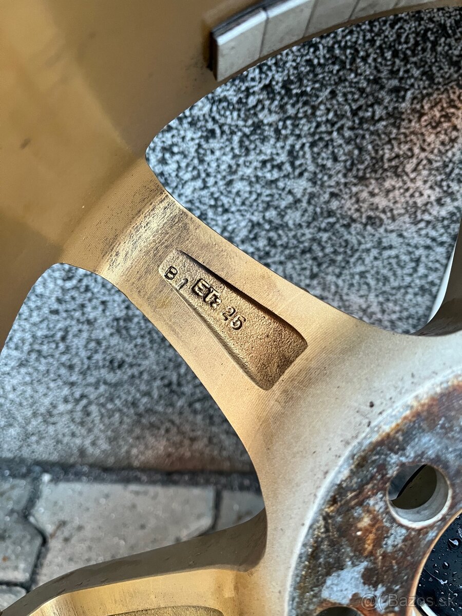 Japan Racing JR3 R15 - 3