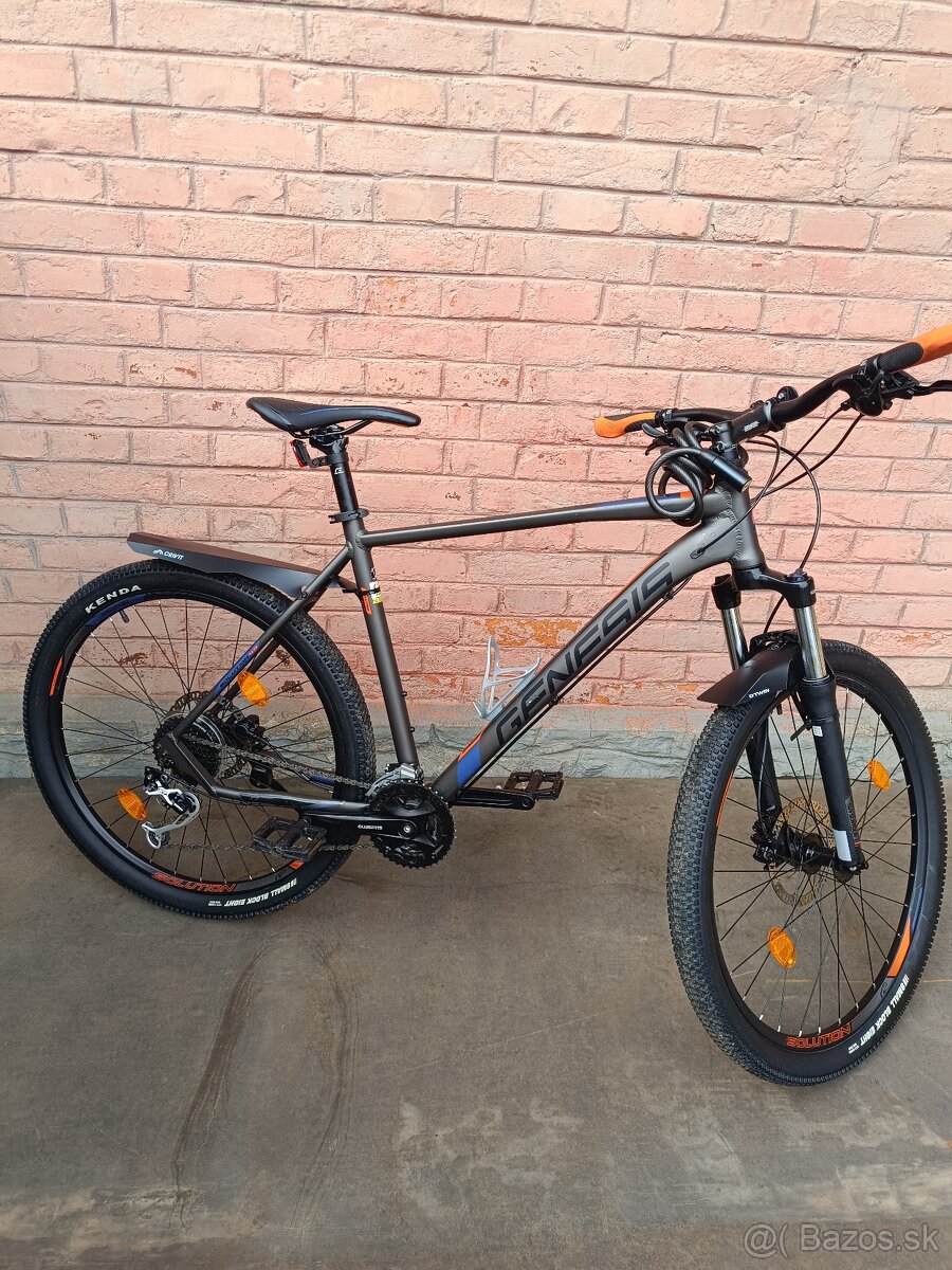 Používaný bicykel genesis solution 4.9 21" - 3