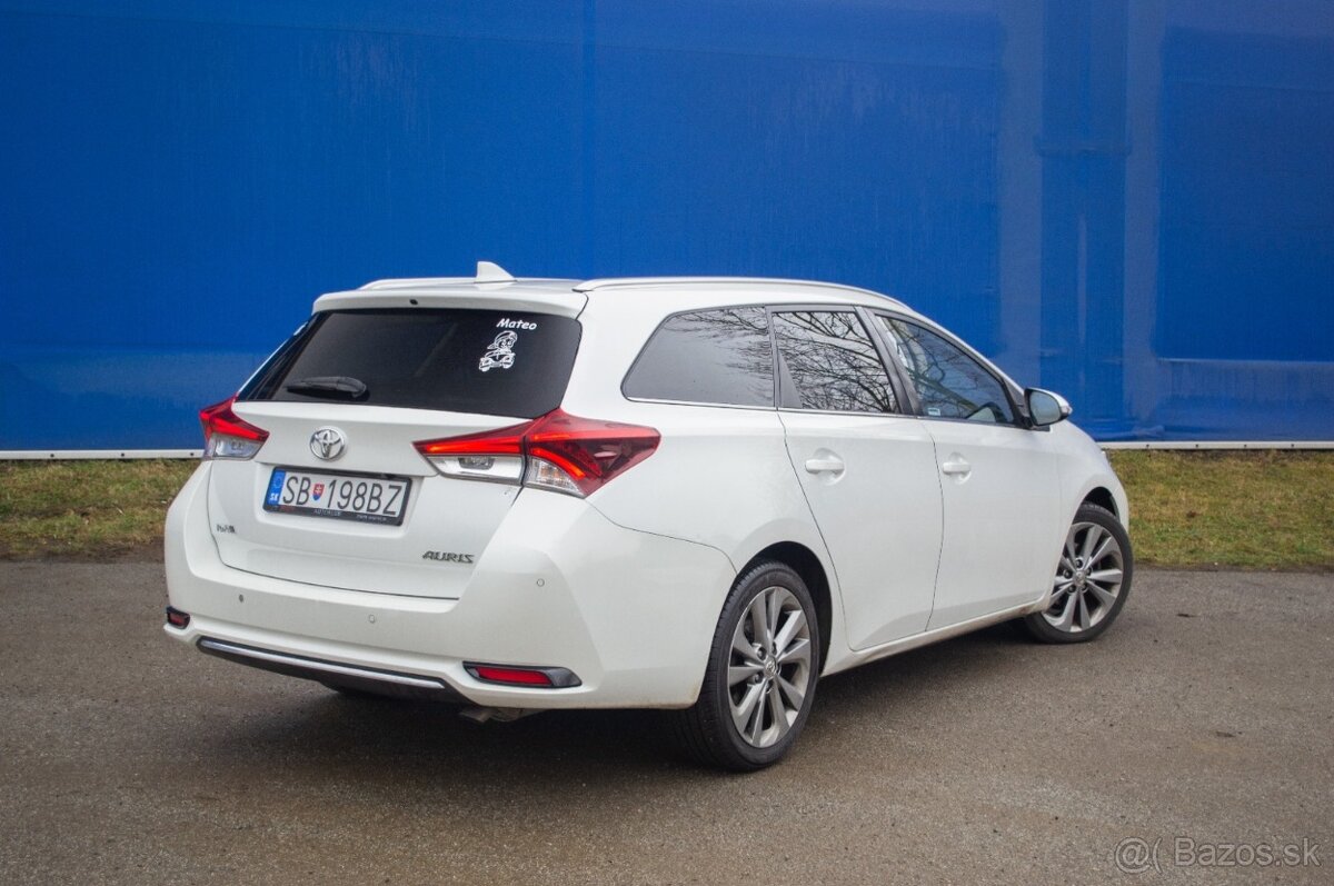 Toyota Auris 1.6 l D-4D - 3
