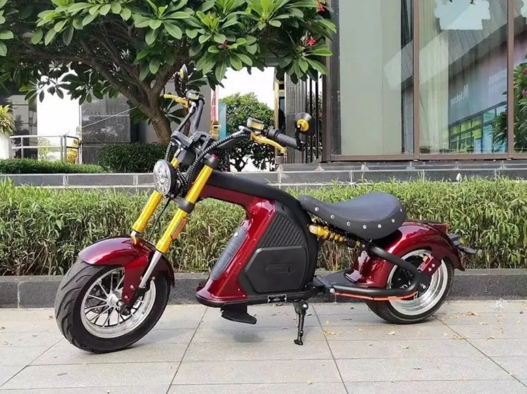 Cestná elektrická chopper moto - 3