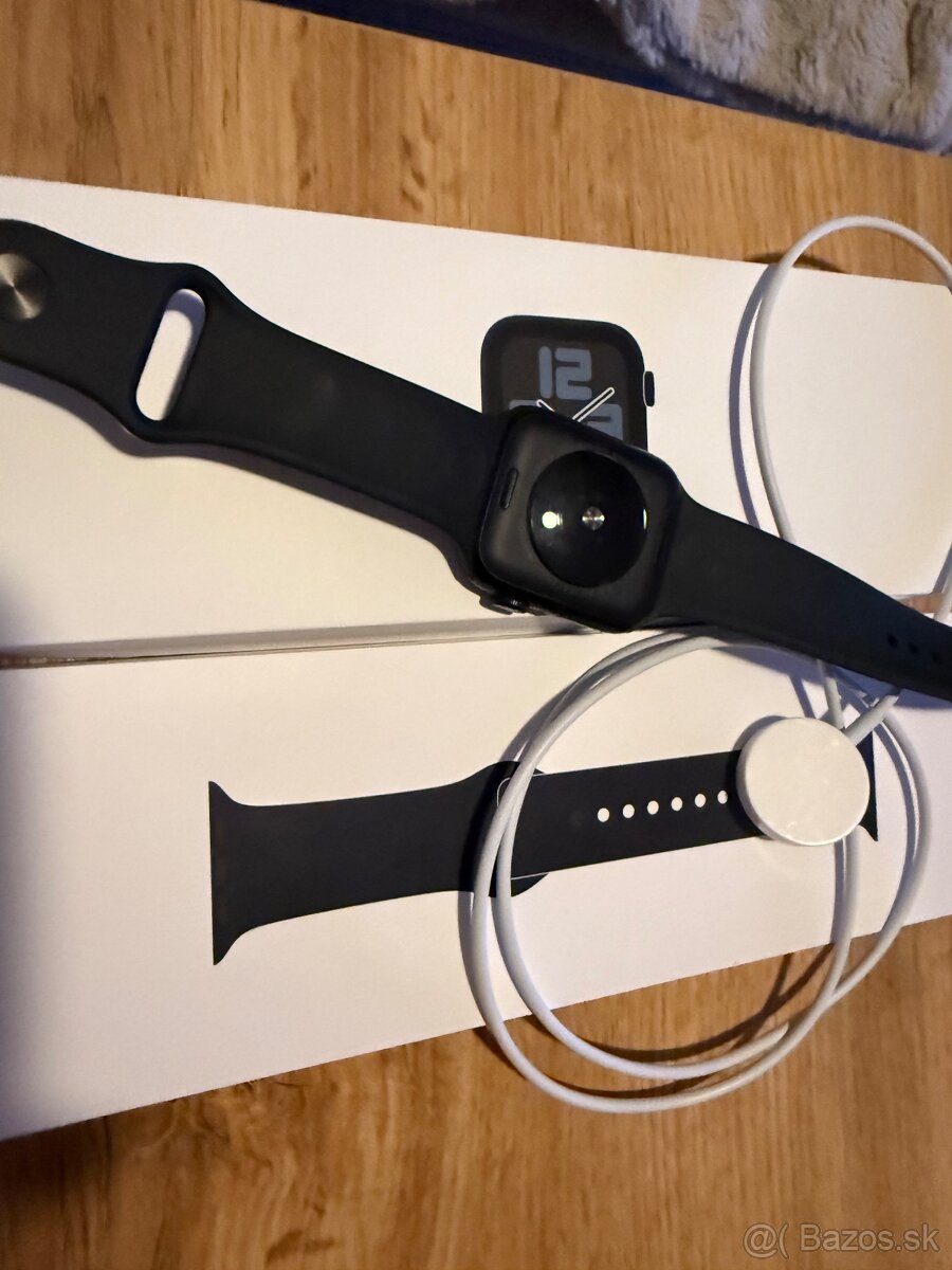 Apple Watch SE (Gen 2) 44 mm 2025 - 3