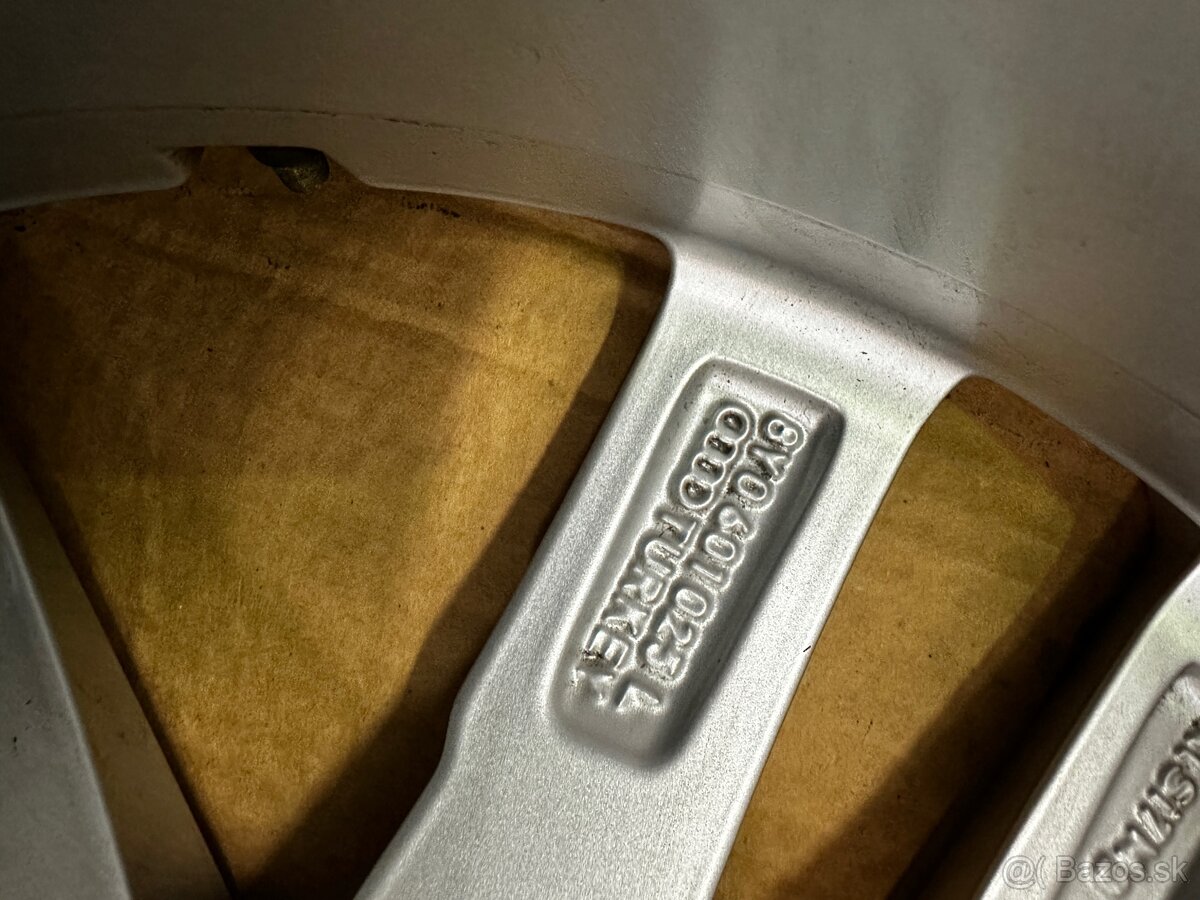 5x112 R17 6,5J ET43 Audi nejazdené - 3