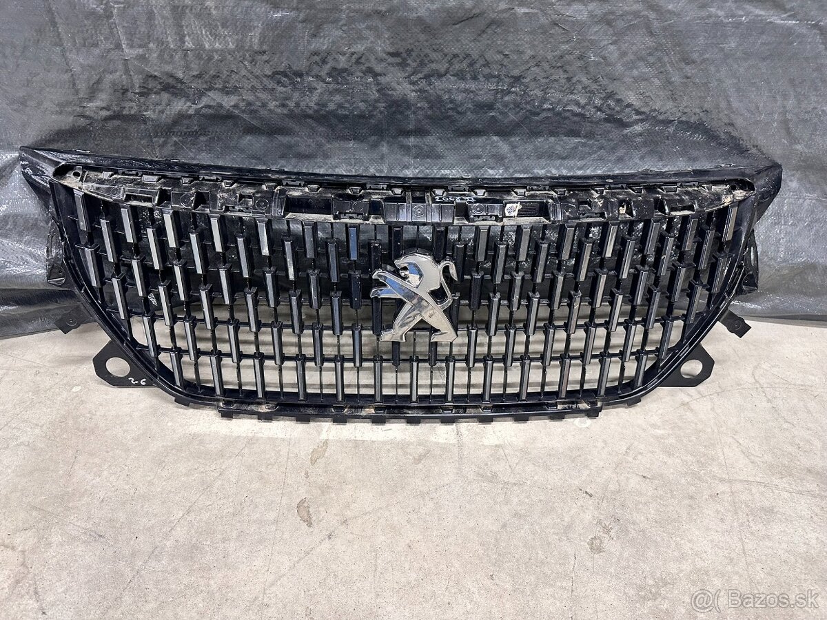 PEUGEOT 2008 II 2019- PREDNA CAST - 3