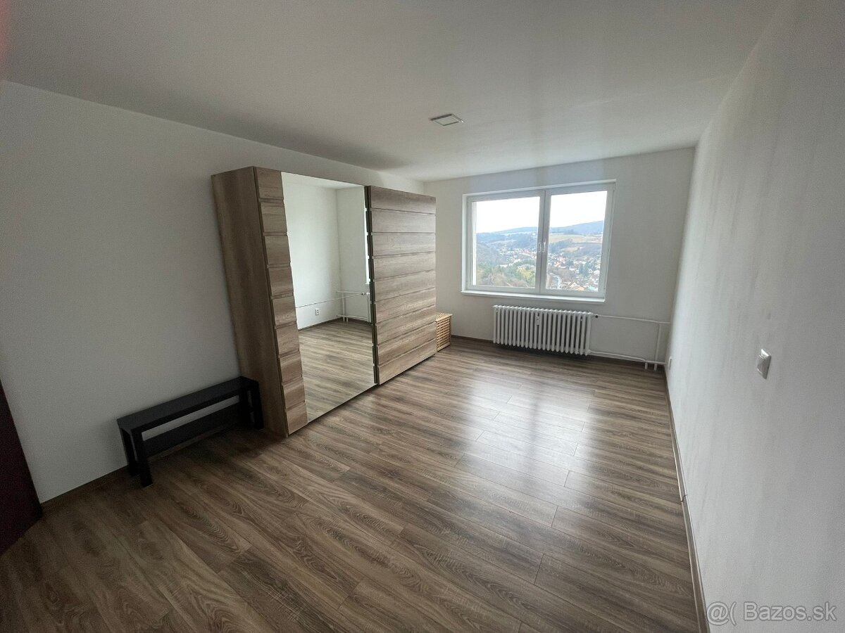 2 IZBOVÝ BYT / NA PREDAJ / VÝMERA 61 m2 - 3