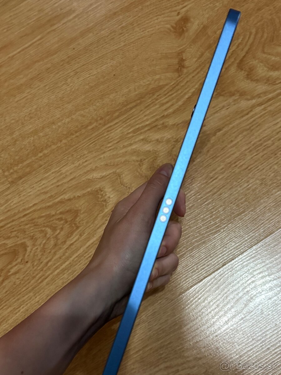 Apple iPad 11 A16 2025 - 3
