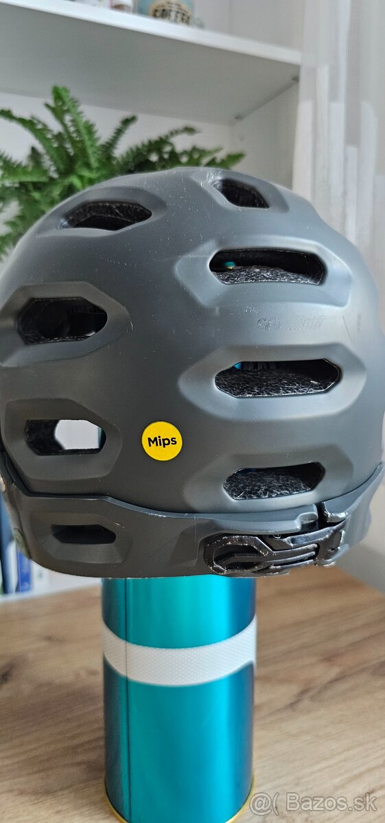 Prilba 2 v 1 Bell super 3r mips integrala - 3