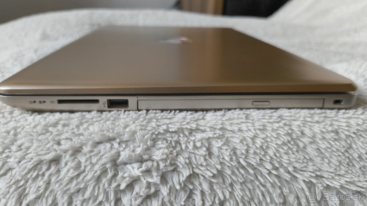 HP Laptop 15-bs0xx notebook, i5, 8GB RAM, 240GB SSD - 3