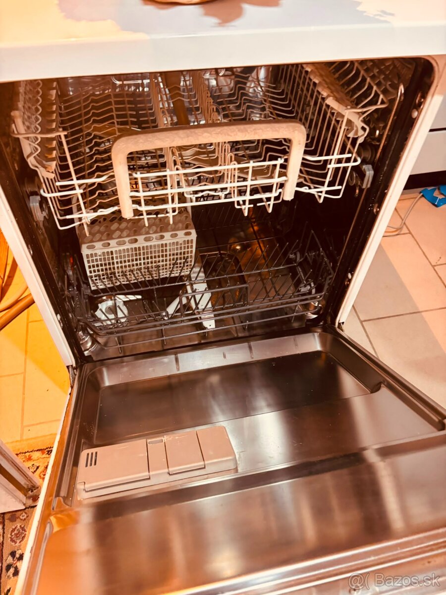 Myčka Electrolux - 3
