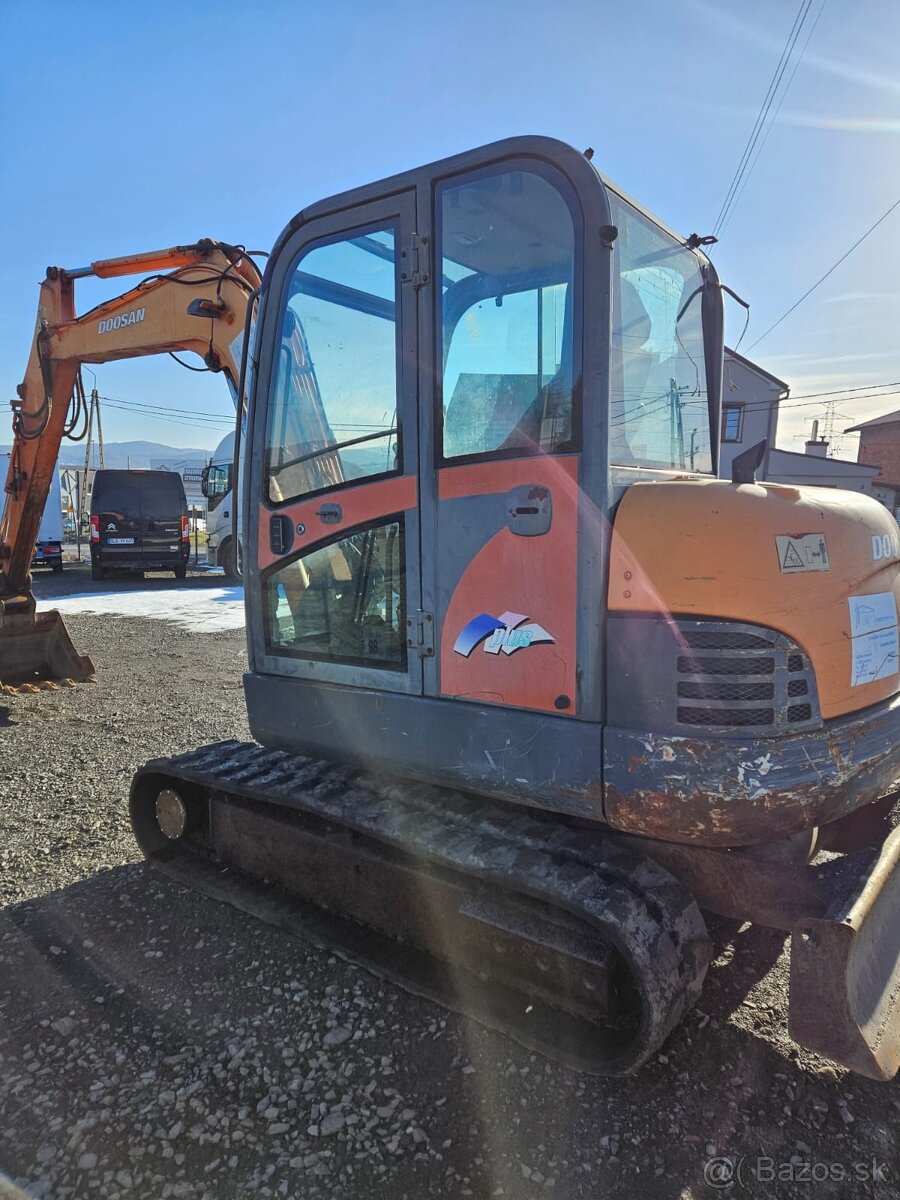 Bager DOOSAN - 3