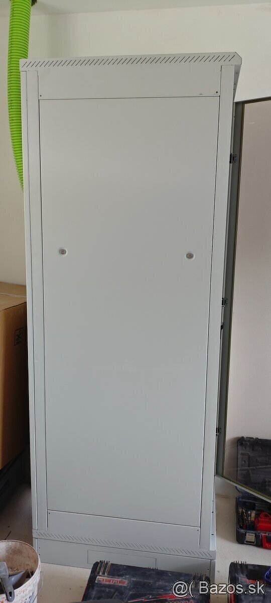 Predam 42u kvalitny triton rack - 3