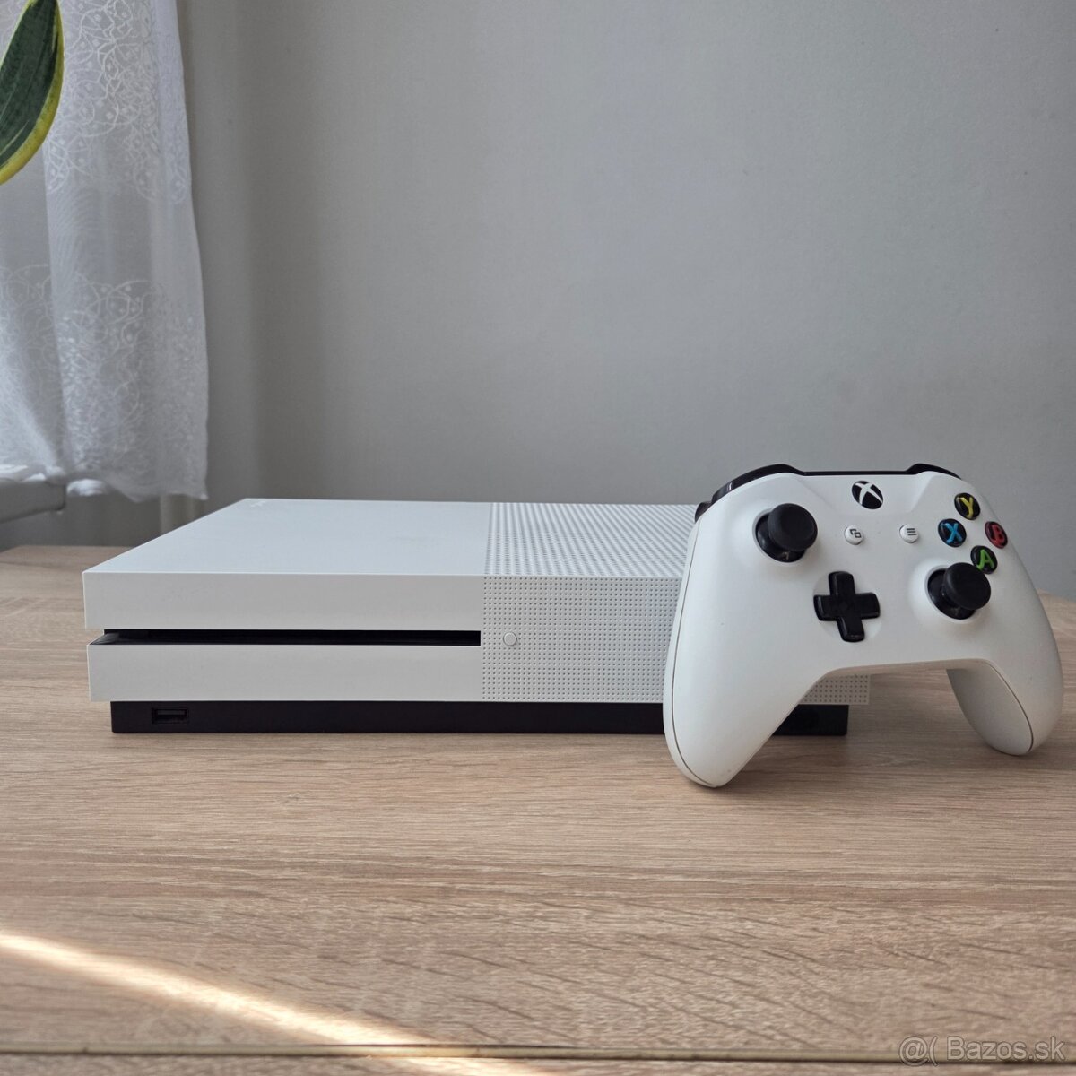 Xbox One S 1TB - 3