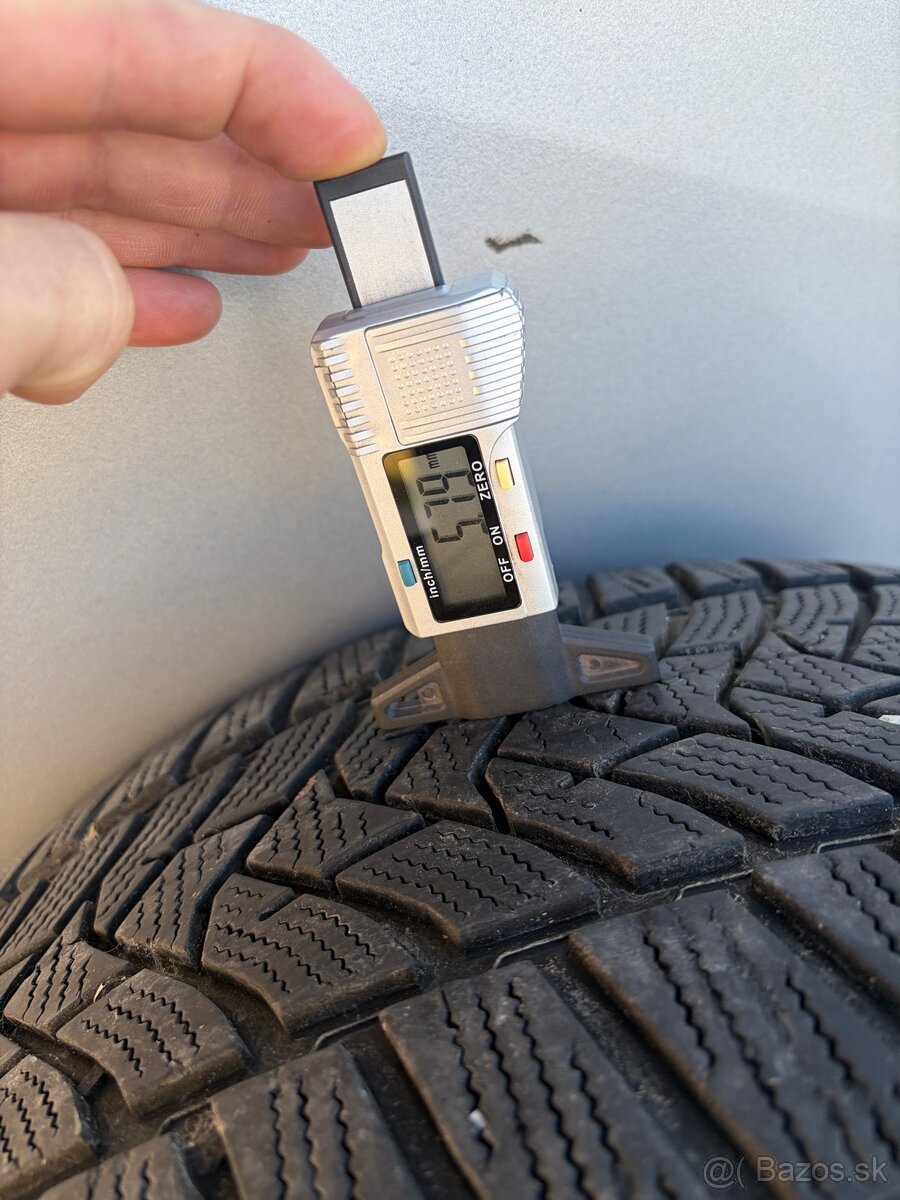 Dunlop 225/45 R18 zimné - 3