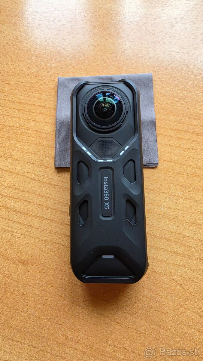 Insta360 X5 Essentials Bundle - 3