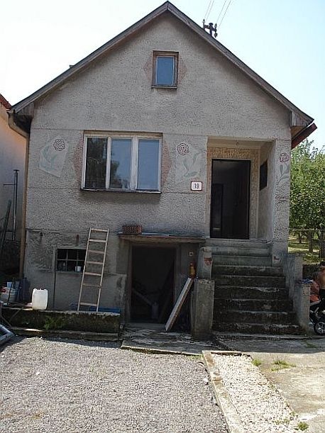 1 389 m2 - Krnča dva domy + veľká záhrada - 3