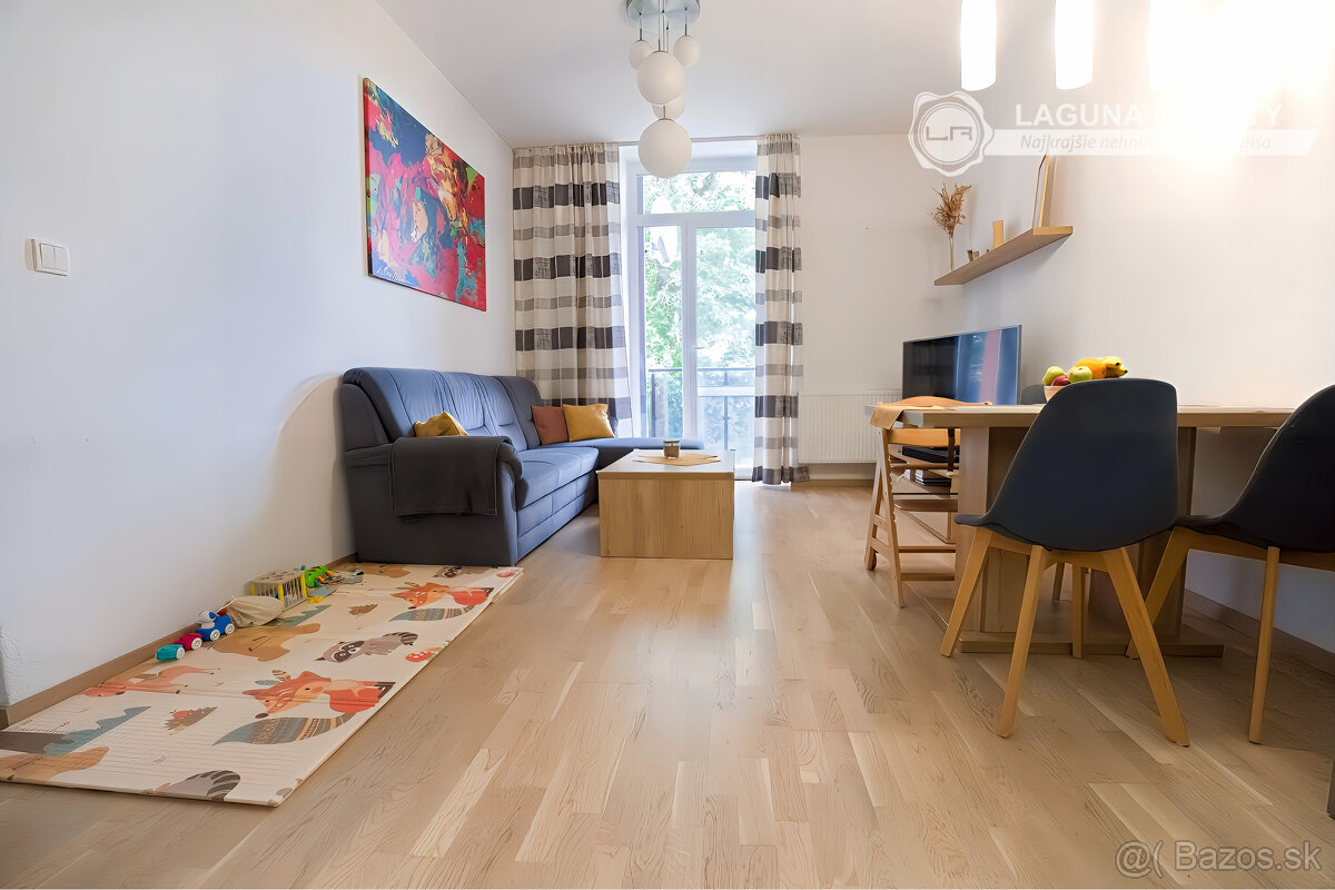 Byt 3+1 s balkónom Nám. Iglovia, Spišská Nová Ves - 3