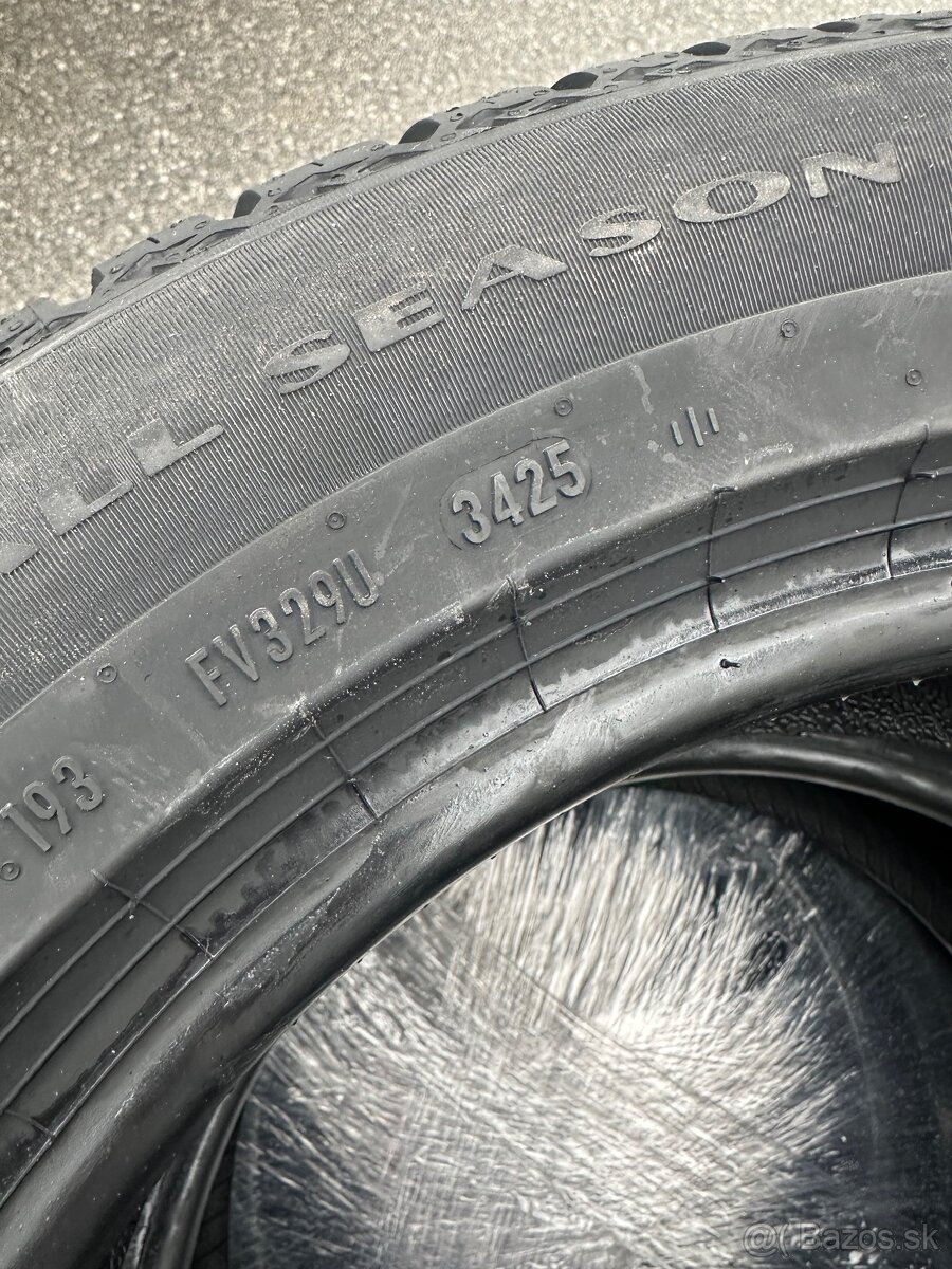 Pirelli Powergy AllSeason 195/55 R15 XL 89V - 3