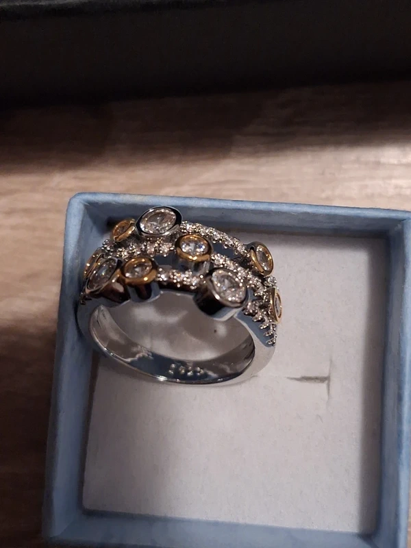 Strieborný prsteň so Swarovski kryštálmi - 3