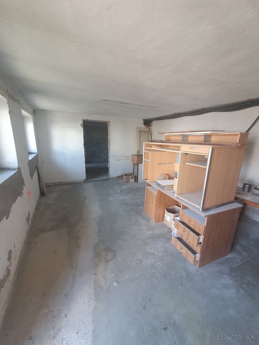 Budova na podnikateľské účely - 3