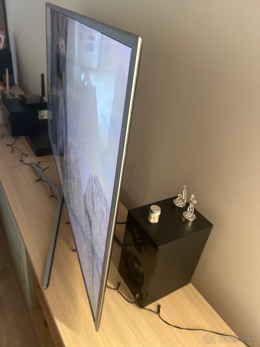 Samsung 49” - 3