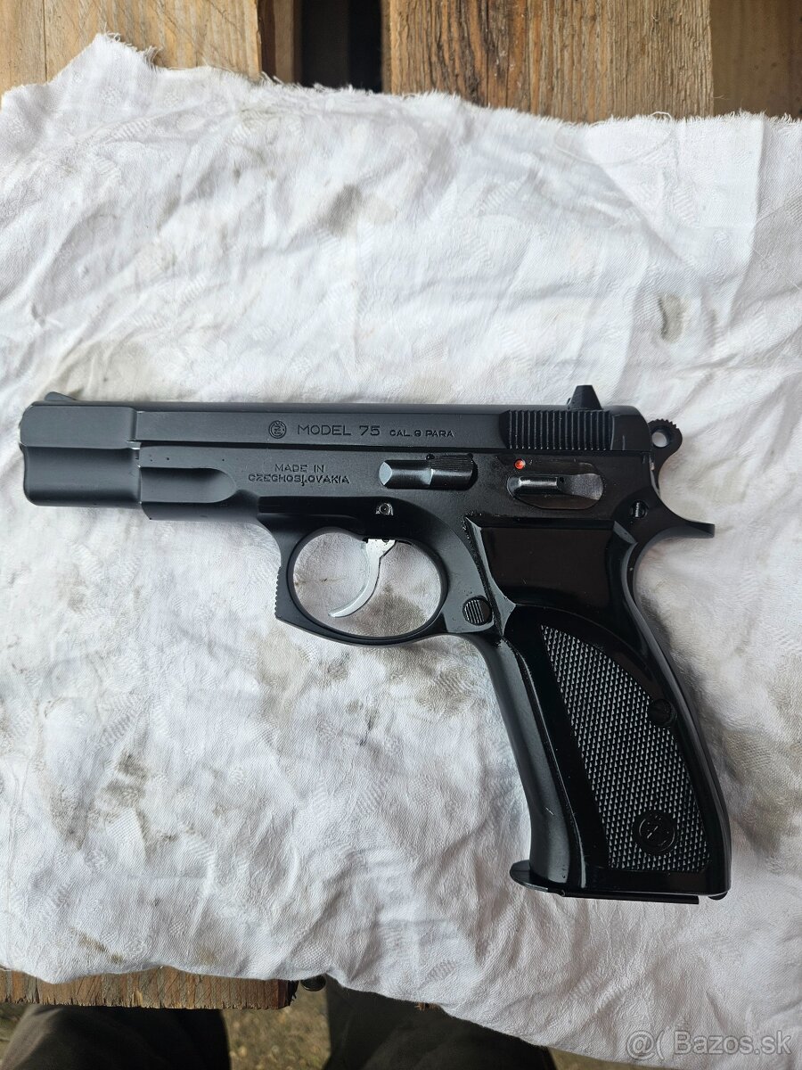 Pištoľ čz 75 - 3