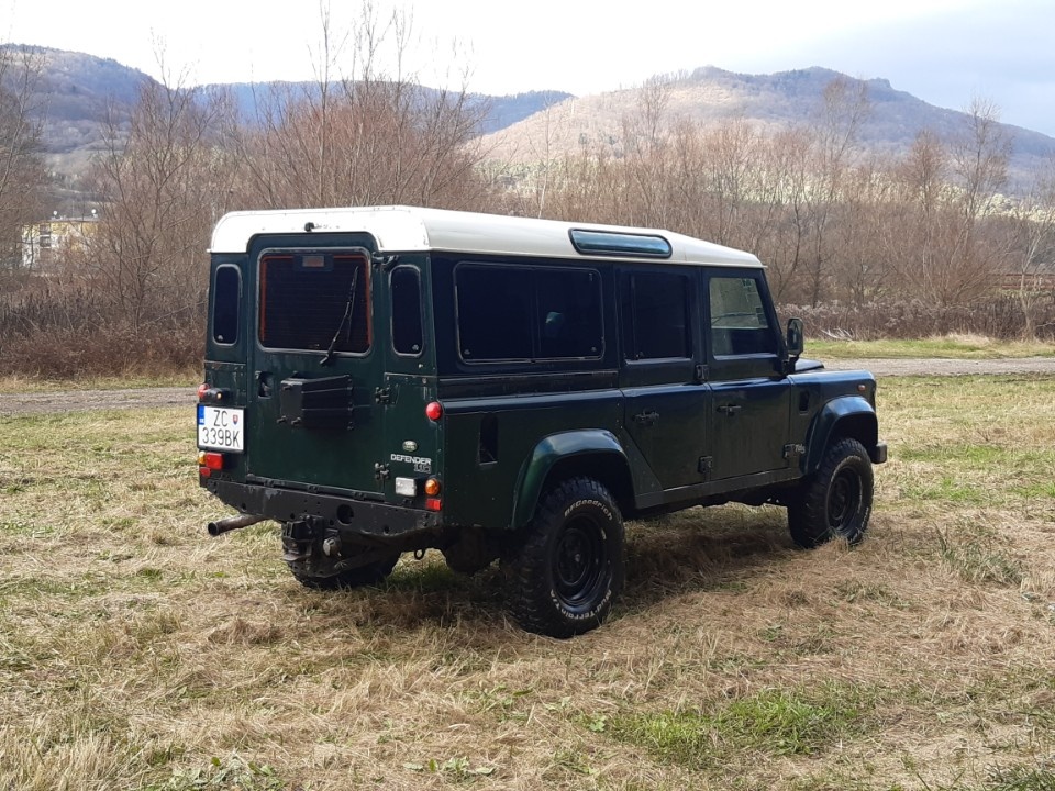 land rover defender - 3