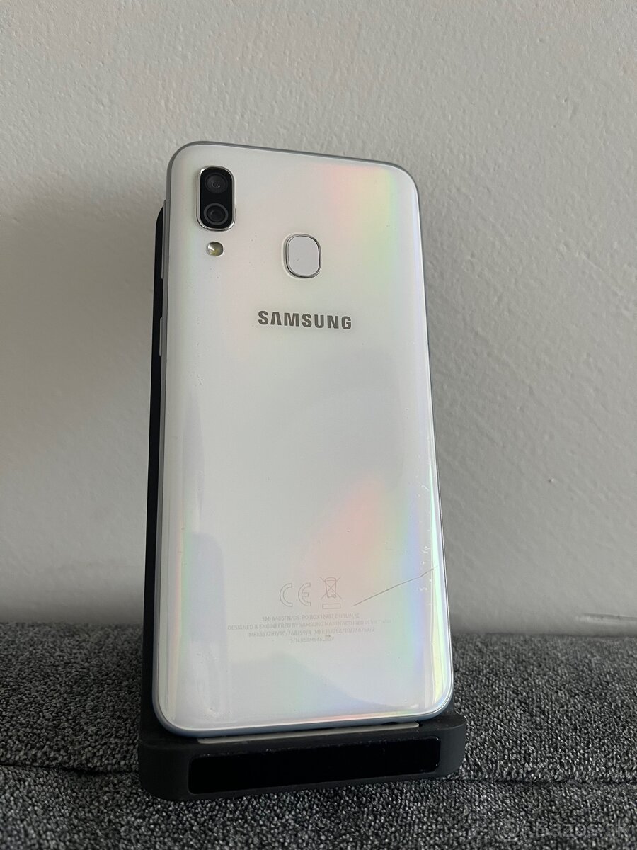 Samsung Galaxy A40 4/64gb - 3