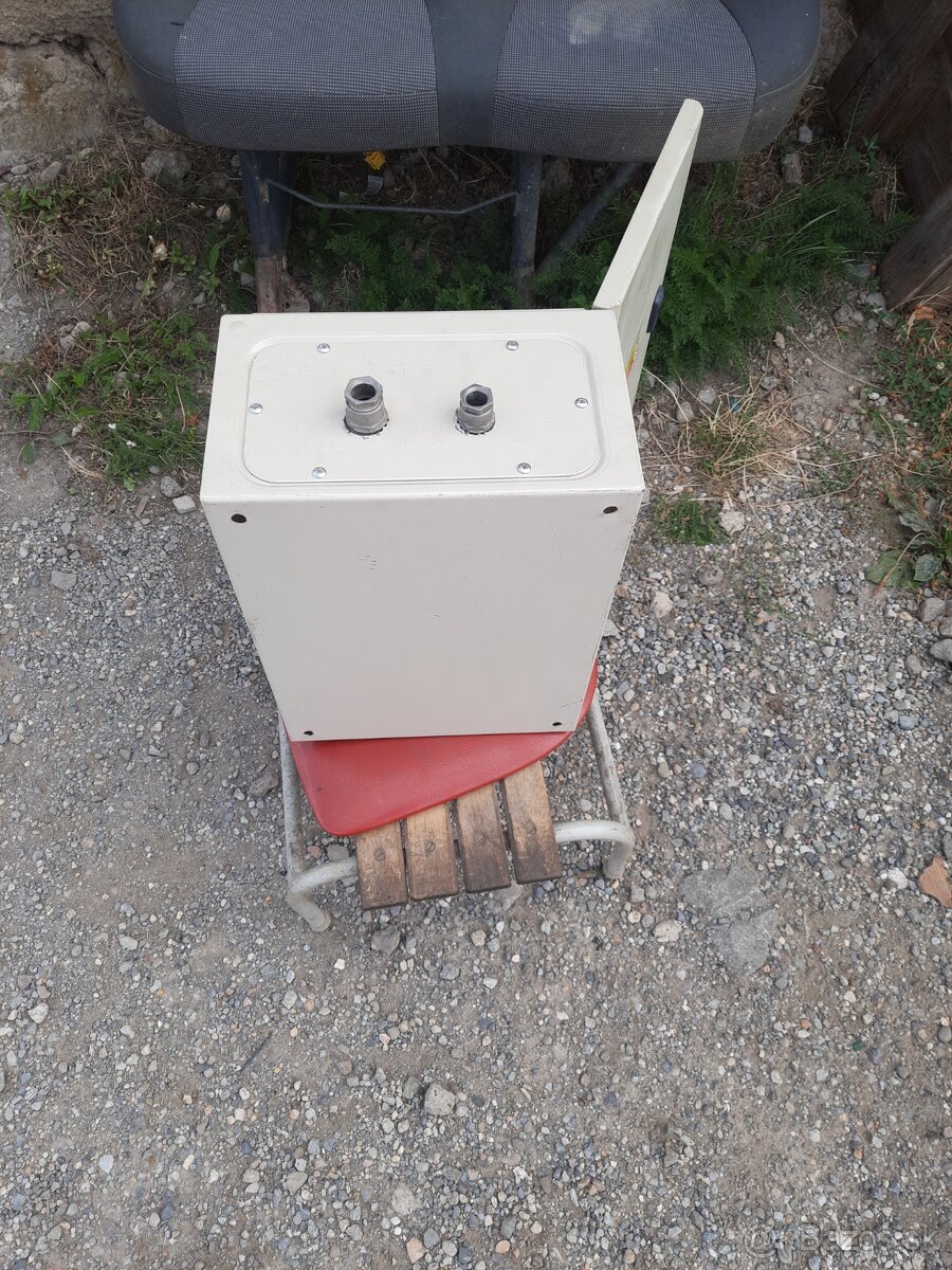 Skrinka na elektromer s kĺúčom - 3