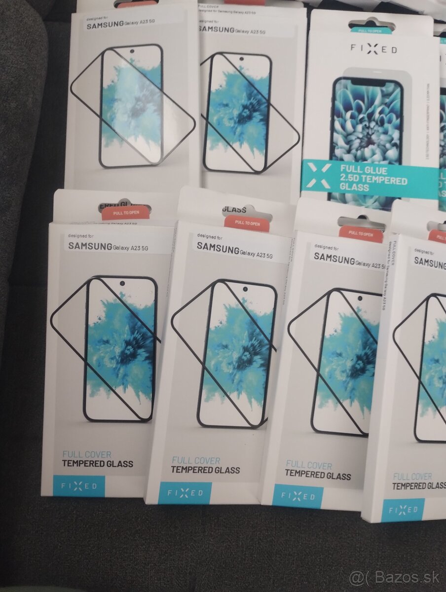 Predám zadné kryty a tvrdené sklo na Samsung Galaxy A23 - 3