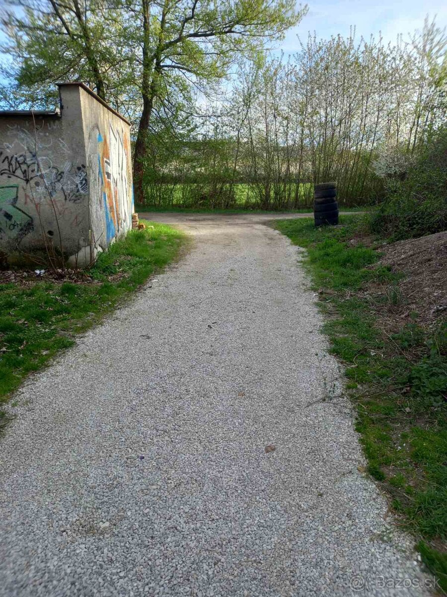 Predaj veľkej garáže v Prievidzi - 3