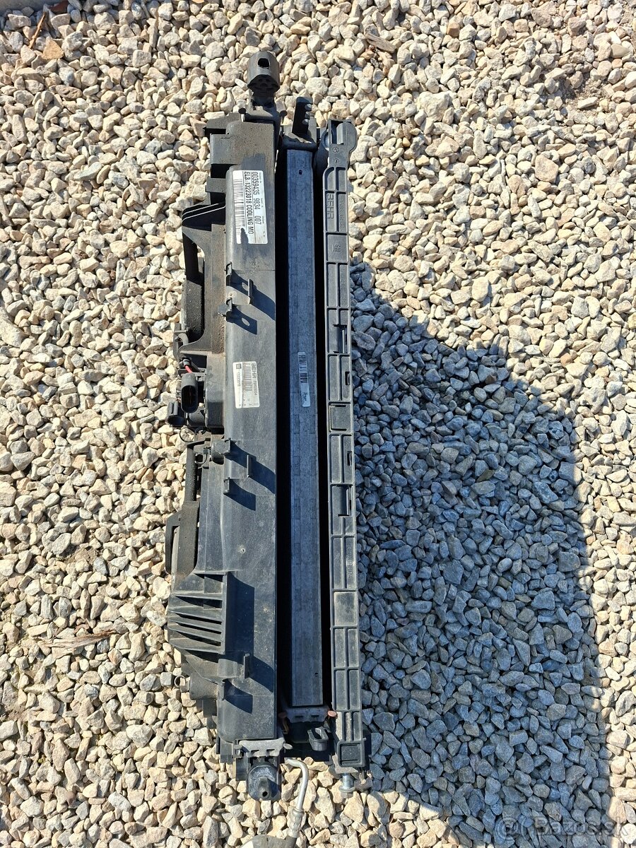 Stena chladičov Opel insignia 2.0 cdti - 3