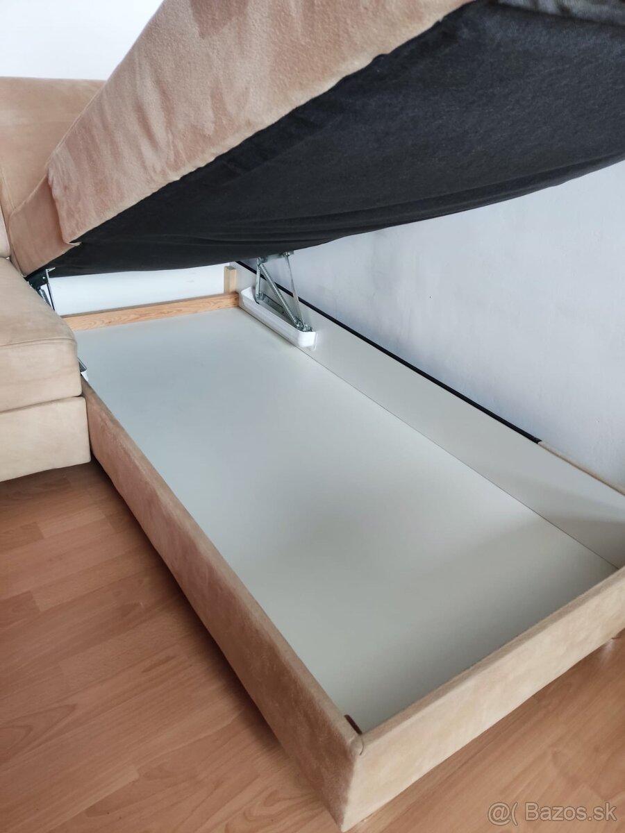 Rozťahovacia sedačka s úložným priestorom - 3