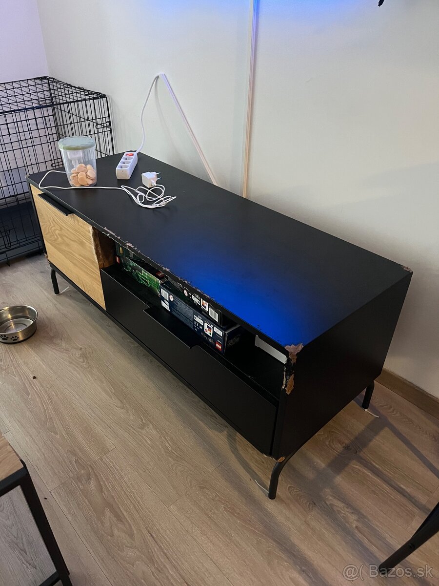 Stolik pod televizor - 3