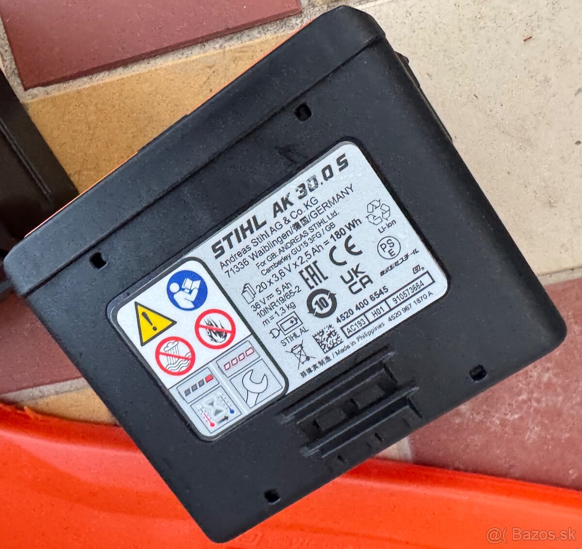 Stihl msa 70 akú pila, baterky a nabíjačka - 3