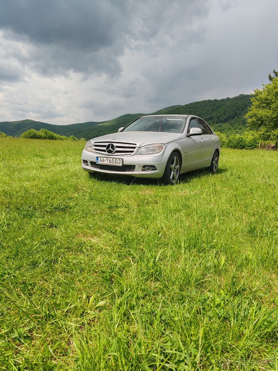 Predam Mercedes-Benz - 3