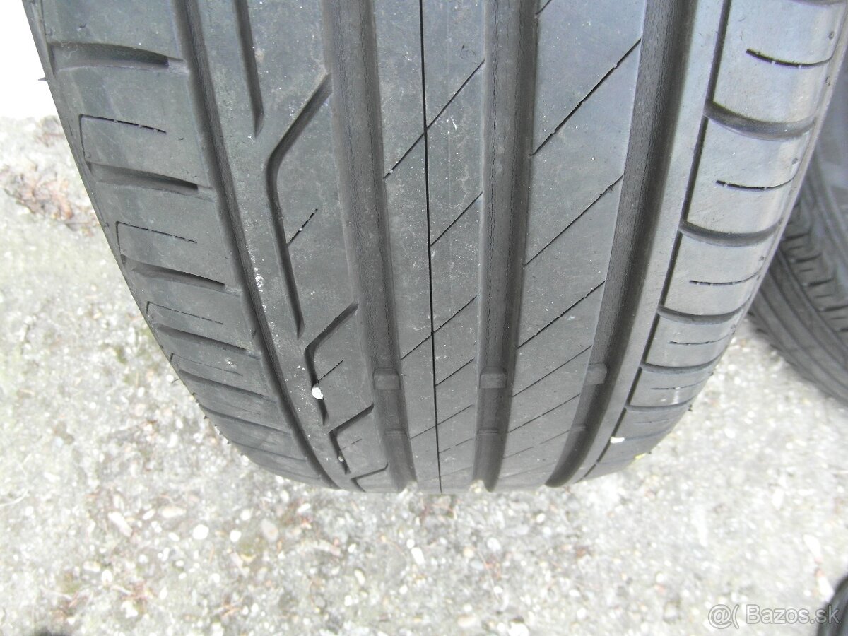 215/50 R18 - 3