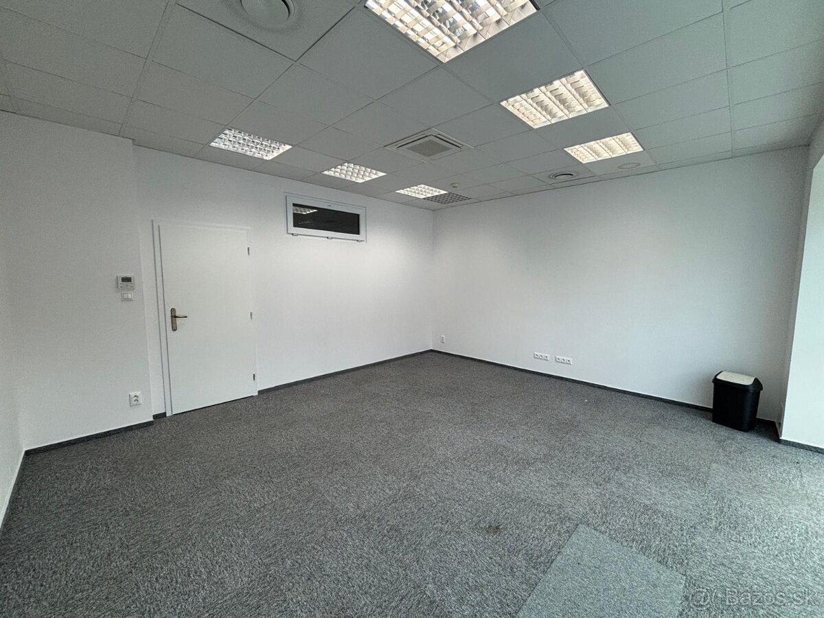 Prenájom kancelárskych priestorov v OD Prior v širšom centre - 3
