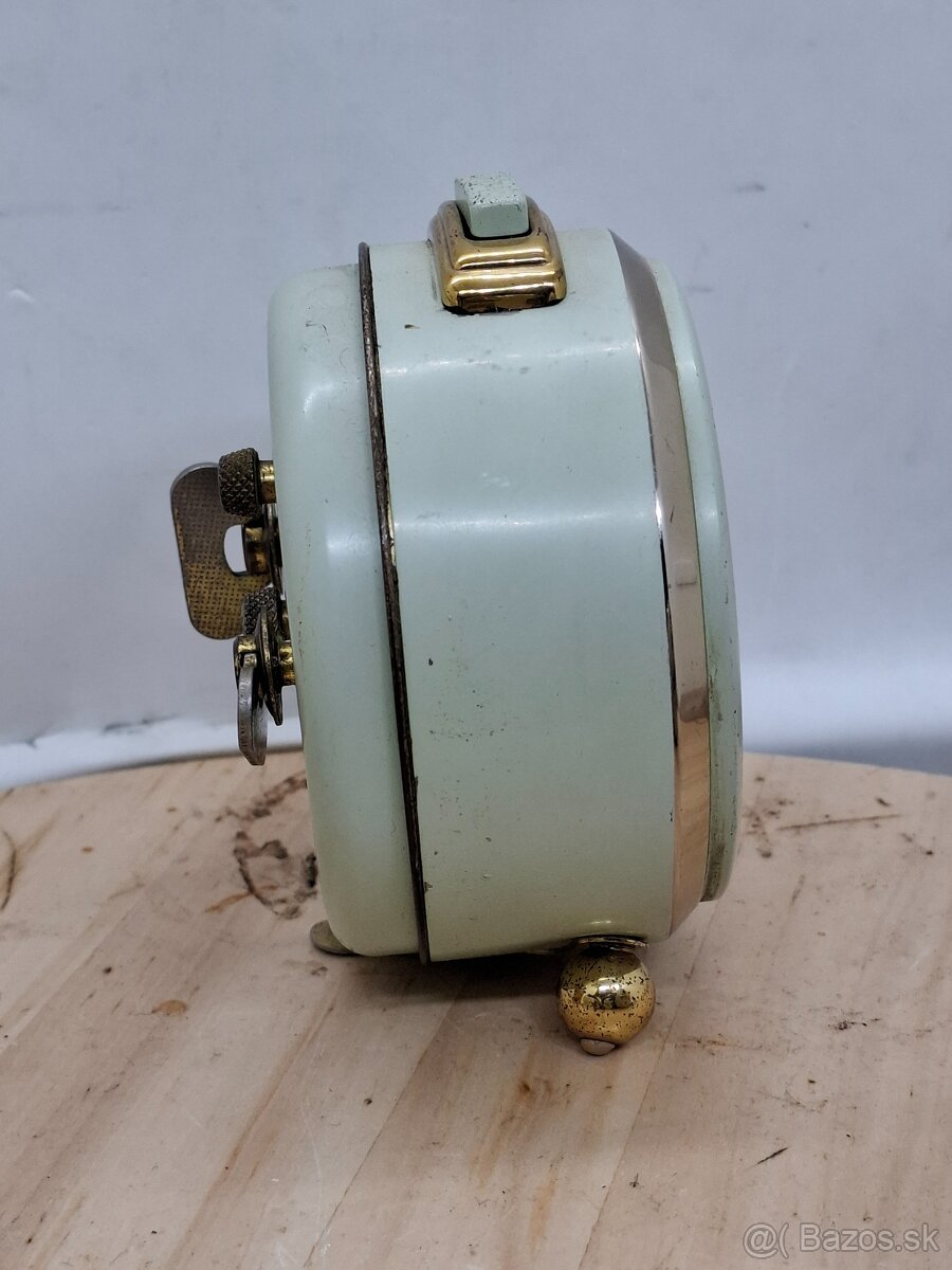 Predám funkčný budík JUNGHANS TRIVOX s predzvánaním čierny c - 3