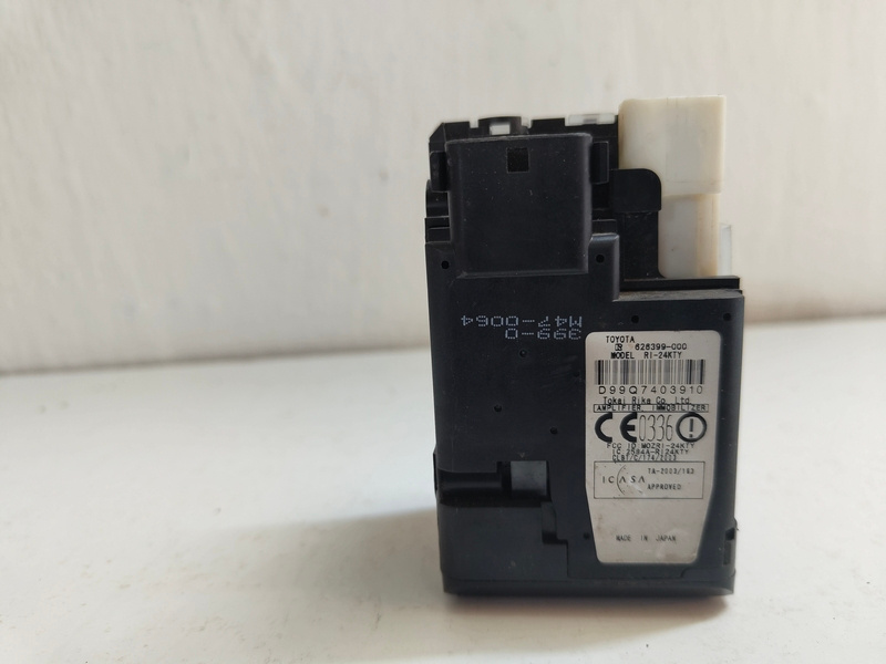 Spínacia skrinka Toyota Corolla Verso 626399-000 50€ - 3
