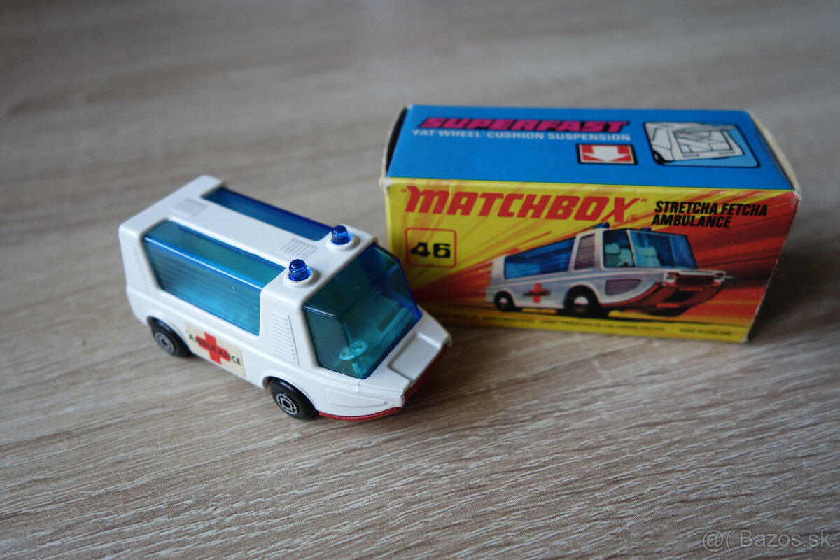 Matchbox Superfast No. 46 Stretcha Fetcha Ambulance - 3