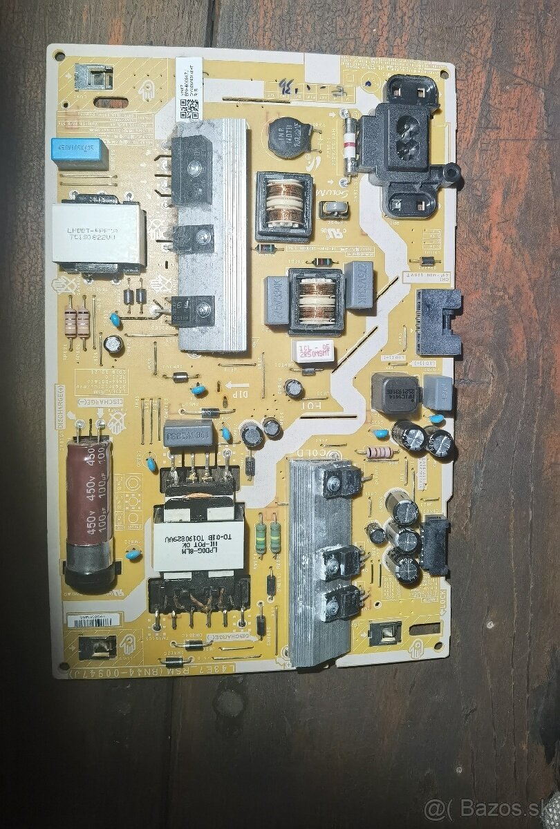 Predám MB a zdroj Samsung UE43RU7092. - 3