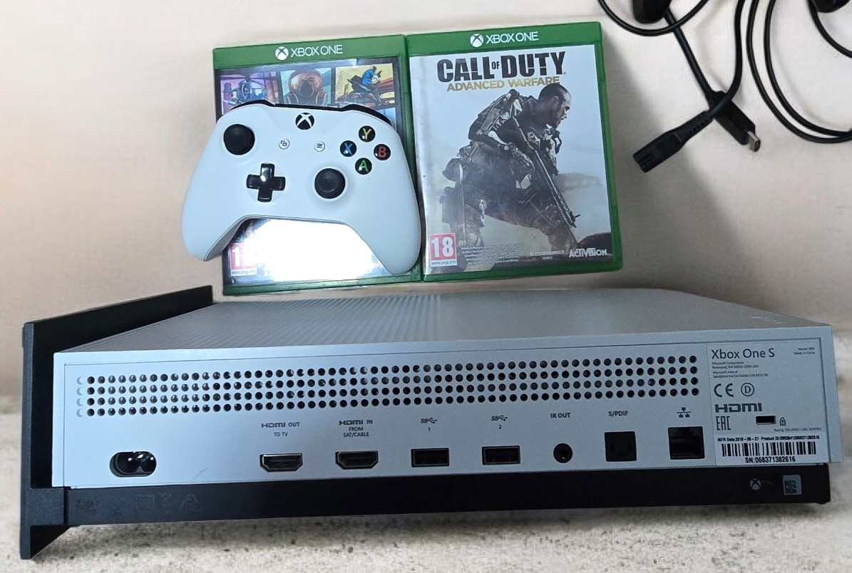 Xbox one s 1tb - 3