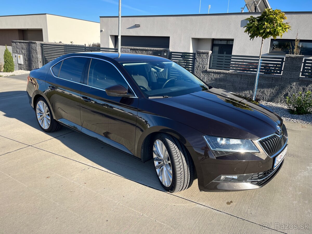 Skoda Superb 2.0 tsi DSG - 3