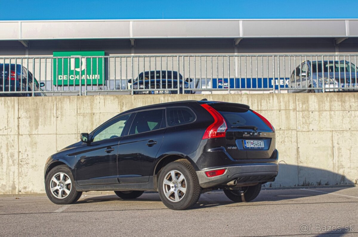 Volvo XC60 D5 (151kW) AWD Kinetic - 3